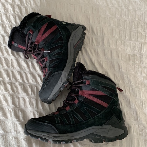 Merrell waterproof woman’s boots size 9 - Picture 4 of 13